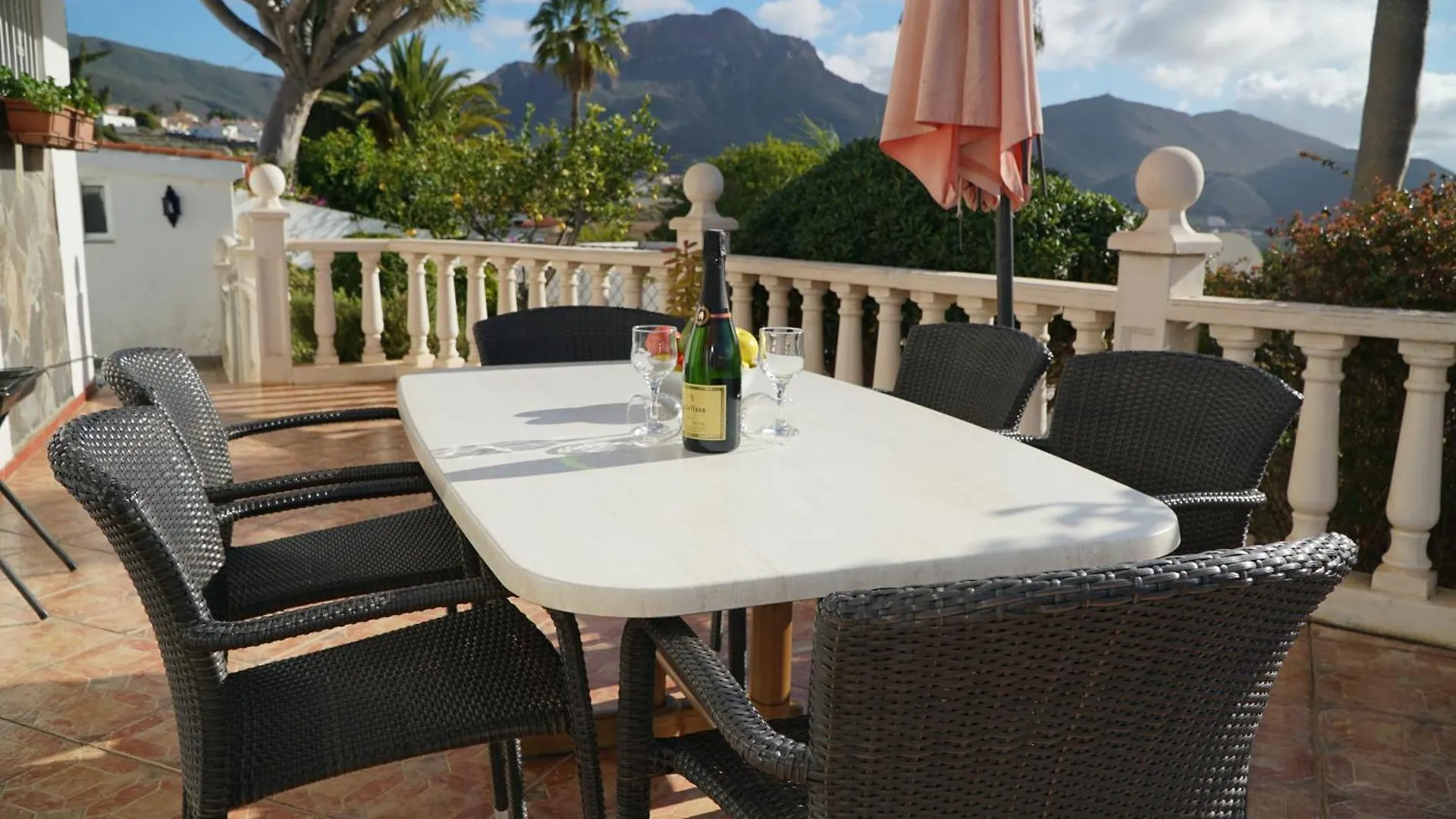 Detached Villa, Private Pool Only 10 Minutes Los Cristianos Valle de San Lorenzo 0*,  Spagna